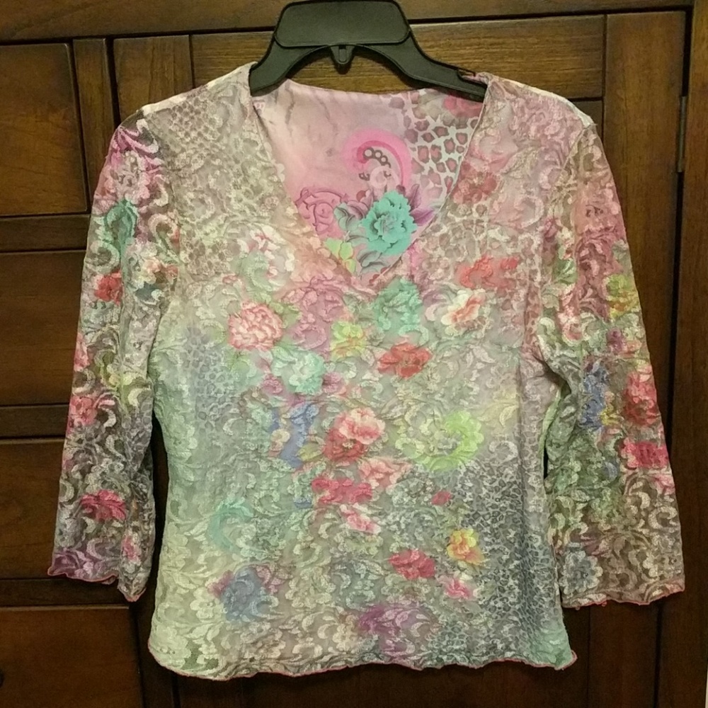 REVERSIBLE patterned top, floral, leopard, mesh!